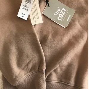 NWT Aritzia TNA Perfect Crew Sweatshirt